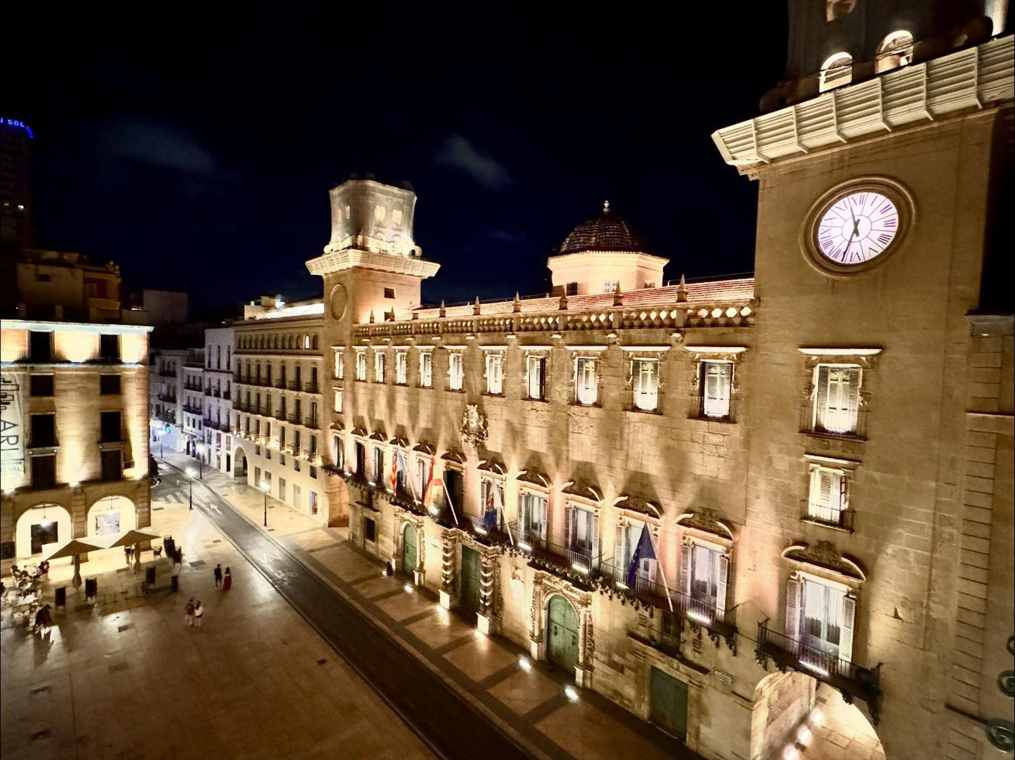 White Coast Suites, Alicante